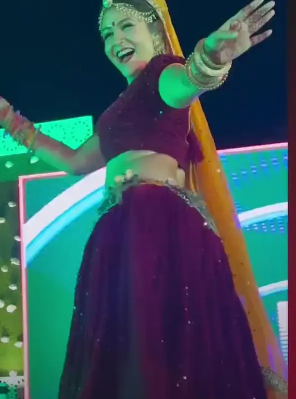Makhna song dance video _ Jacqueline Fernandez,sushant Singh Rajput _  singer sne - video Dailymotion