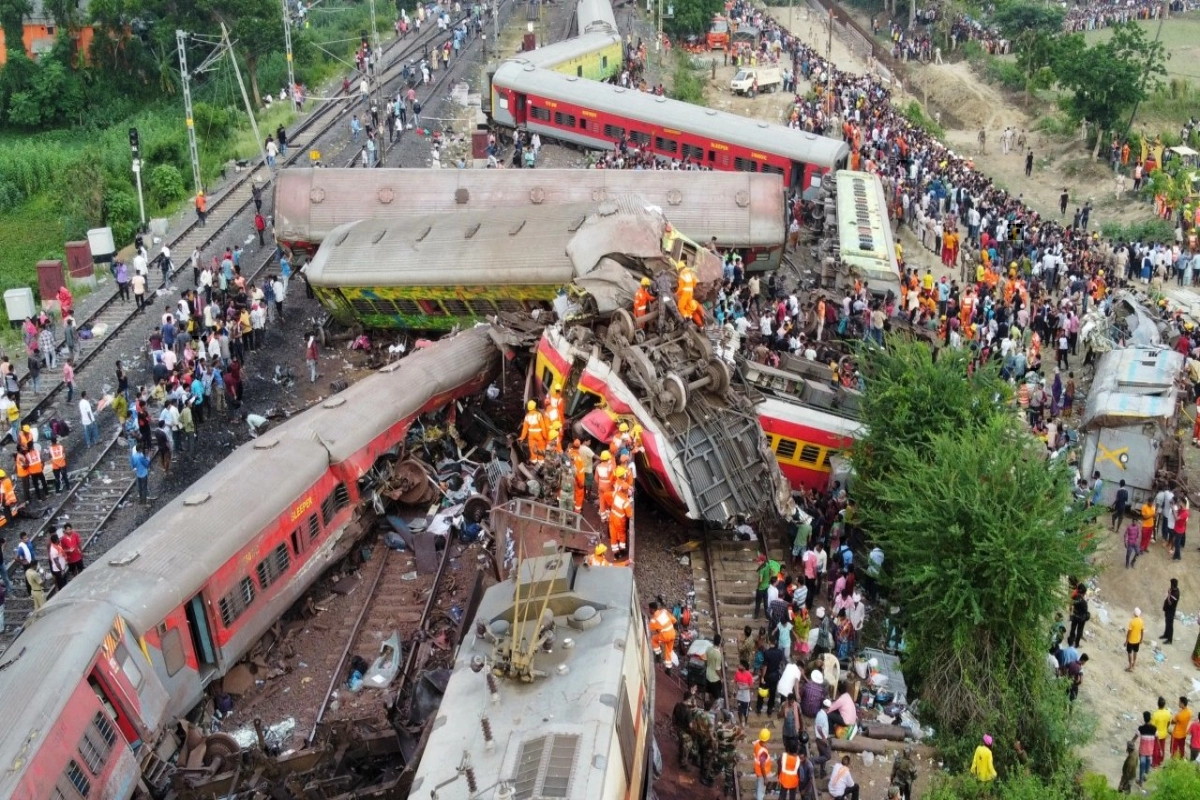 Shocking CAG Report Reveals Alarmingly High Train Derailments: Safety ...