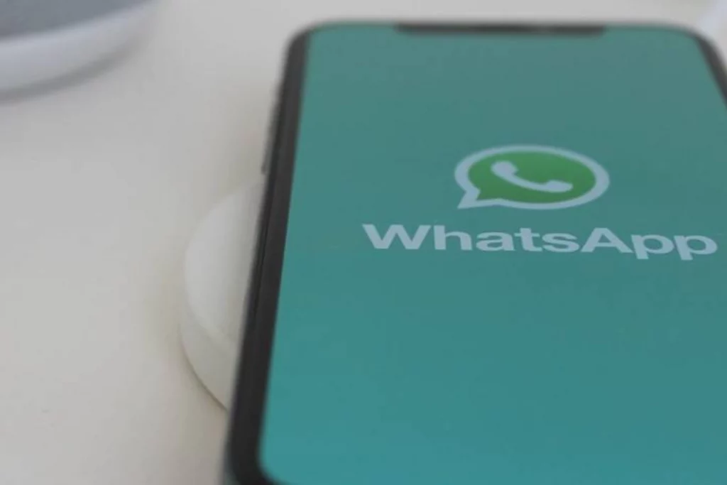 WhatsApp for Android to get the multi-account feature, will allow you to use multiple accounts on one device, all details here