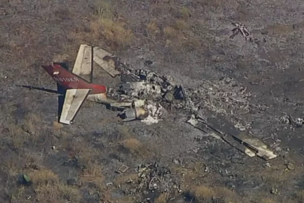 6 die as private jet crashes and burns south of Los Angeles