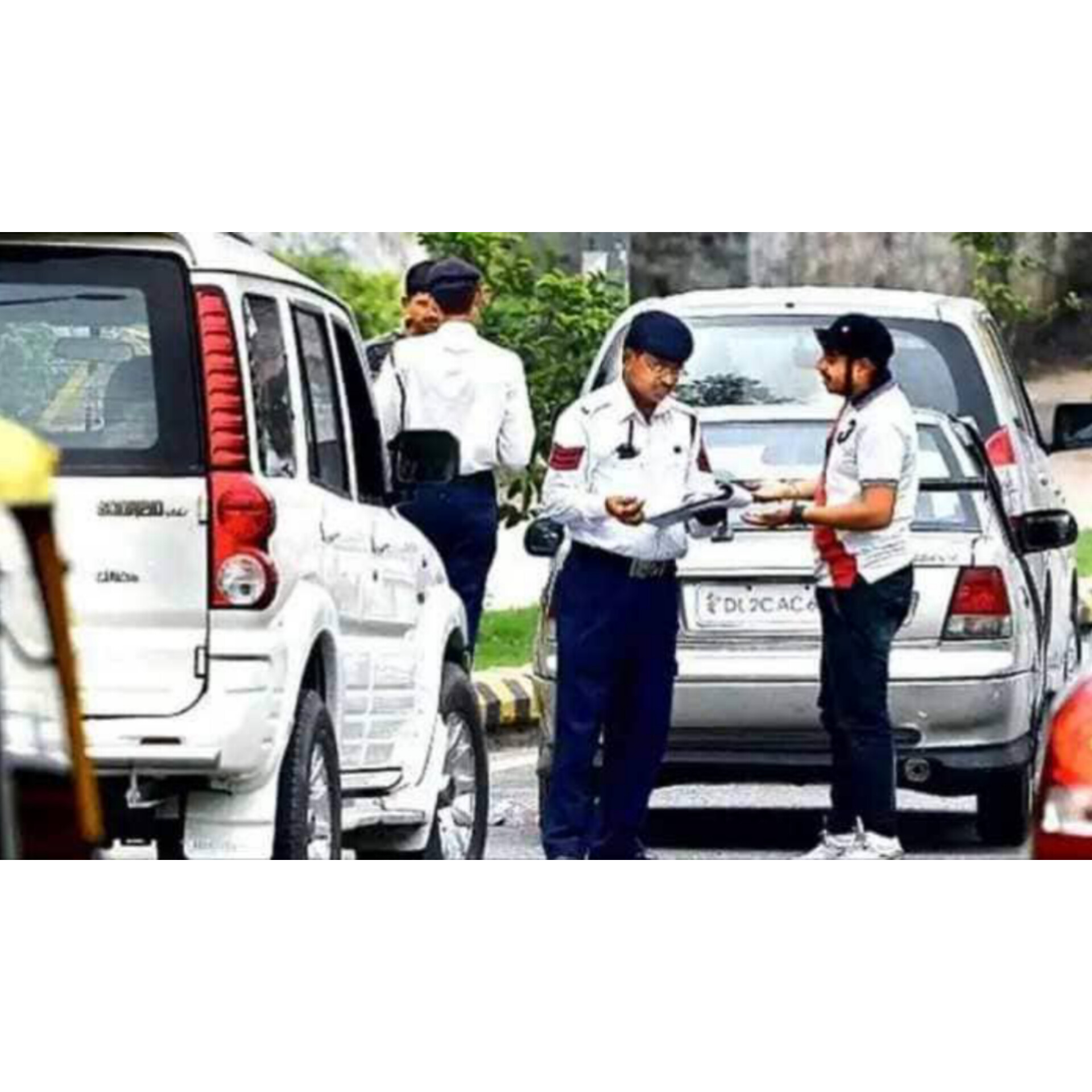Traffic Challan Rules Can police take away vehicle's key? All you