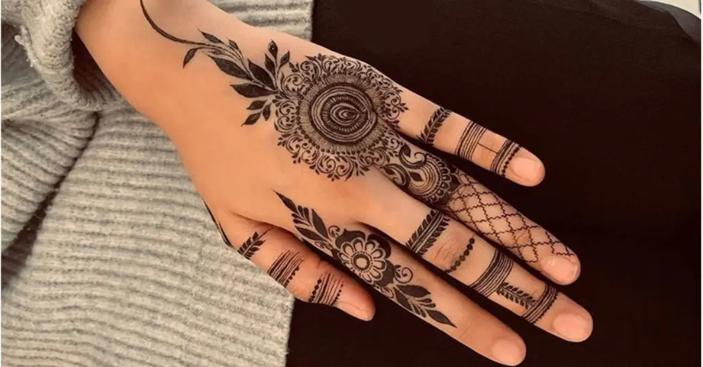 Hariyali Teej 2021: Latest, Beautiful, Simple, Easy and Unique Mehndi  Designs for Teej Festival - News18