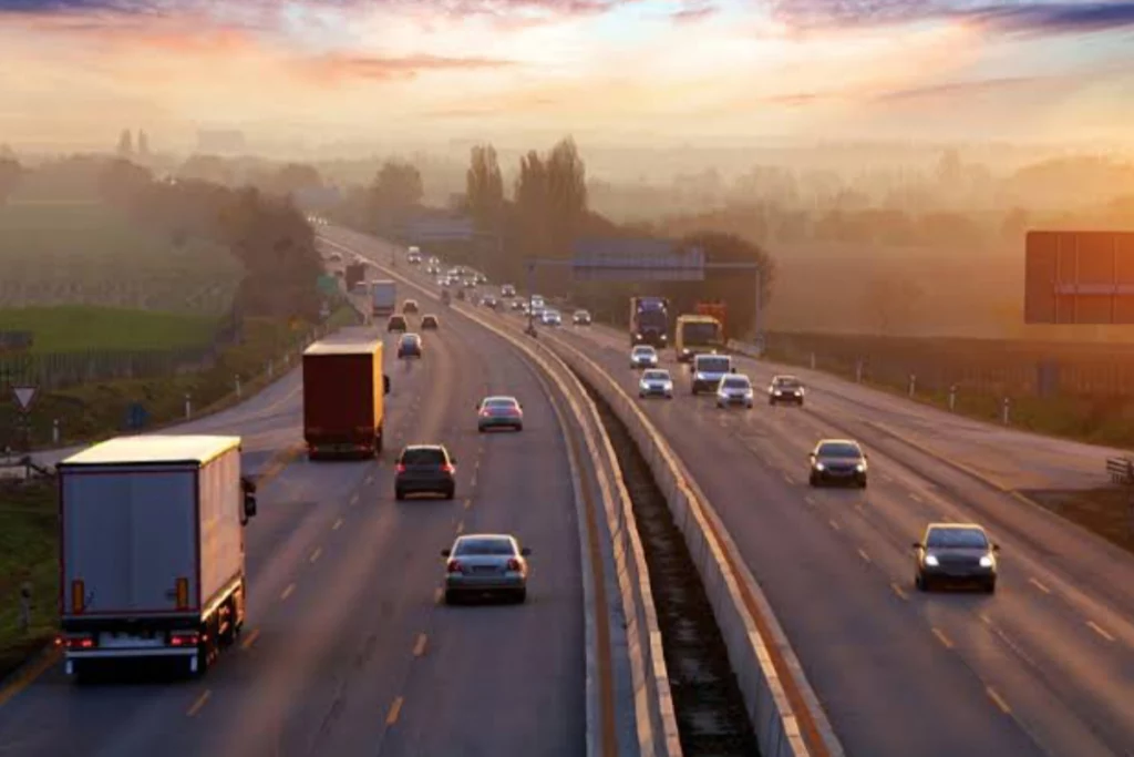 Top 5 tips to follow while driving on highways