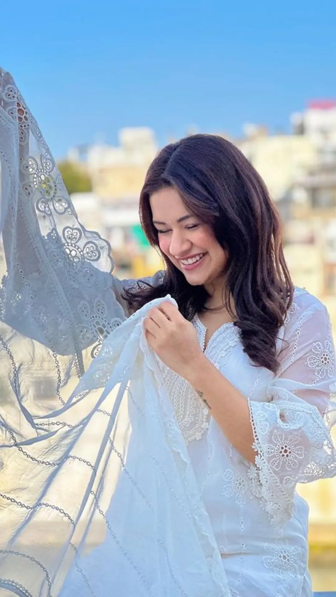 Avneet Kaur Charms With Her Dreamy Look in a White gown, poses at Piazza  Navona in Roma - BridalTweet Wedding Forum & Vendor Directory