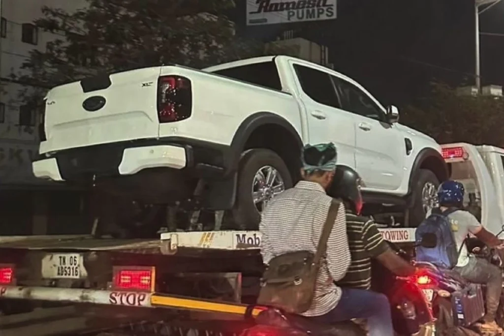 Ford Ranger spied in India along with Endeavour, Details