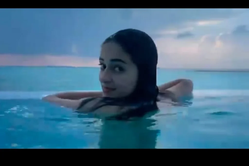 Ananya Panday Hot Reels