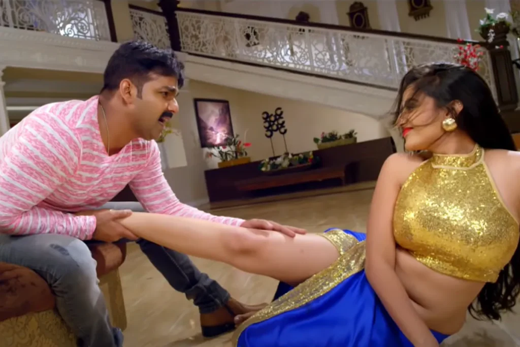 Pawan Singh and Akshara Singh